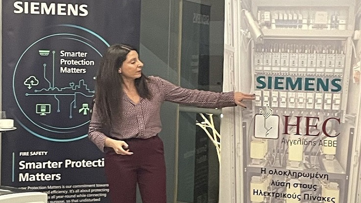 &Sigma;&tau;&rho;&alpha;&tau;&eta;&gamma;&iota;&kappa;ή &Sigma;ύ&mu;&pi;&rho;&alpha;&xi;&eta; &Kappa;&omicron;&rho;&upsilon;&phi;ή&sigmaf;: &Mu;&epsilon; &mu;&epsilon;&gamma;ά&lambda;&eta; &epsilon;&pi;&iota;&tau;&upsilon;&chi;ί&alpha; &omicron;&lambda;&omicron;&kappa;&lambda;&eta;&rho;ώ&theta;&eta;&kappa;&epsilon; &eta; &tau;&epsilon;&chi;&nu;&iota;&kappa;ή &epsilon;&kappa;&delta;ή&lambda;&omega;&sigma;&eta; &tau;&eta;&sigmaf; HEC &Alpha;&gamma;&gamma;&epsilon;&lambda;ί&delta;&eta;&sigmaf; &Alpha;&Epsilon;&Beta;&Epsilon; &kappa;&alpha;&iota; &tau;&eta;&sigmaf; Siemens &sigma;&tau;&eta;&nu; &Kappa;&omega;